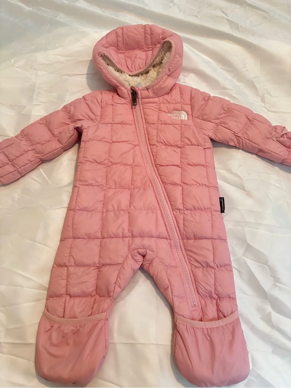 The North Face Pink Quilted Kids Hooded One-Piece Snowsuit 3-6m thermoball